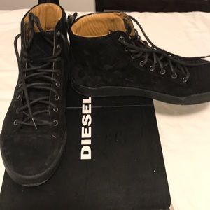 Men’s casual shoes
